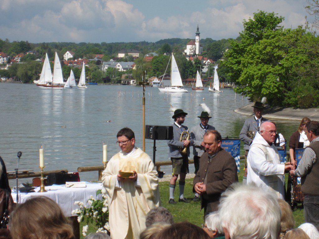 Pfarrer Pjotr Wandachowicz beim Seegottesdienst 2012